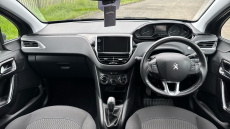 Peugeot 208 1.2 PureTech 82 Signature 5dr [Start Stop] Petrol Hatchback